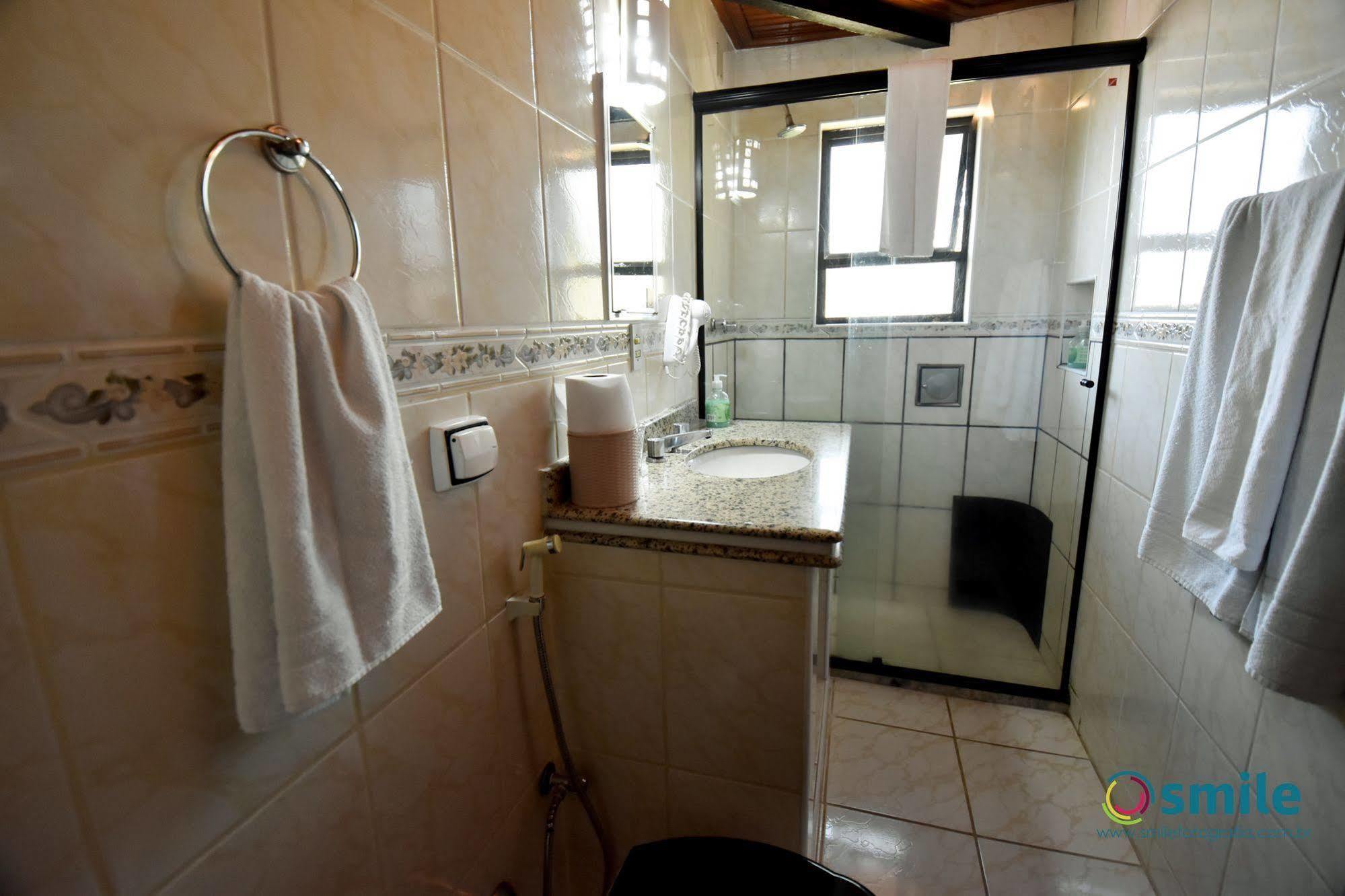 Hotel Britannia Penedo  Eksteriør bilde